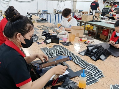 Hợp Tác Phân Phối - Tìm Đại Lý Kinh Doanh Đồ Da Thật Toàn Quốc 0