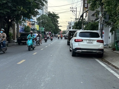 Ngộp giảm 6 tỷ mtkd 4 lầu đẹp nguyễn hữu tiến 160m2 ngang 5m gần tây thạnh 19.3 tỷ. 0