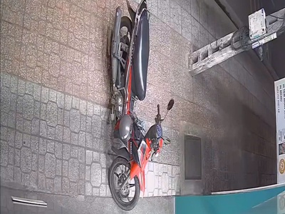 Vào tối qua  06/10  lúc 21h40p mình có dựng chiếc xe máy sirius trước cửa hàng và bị mất 0