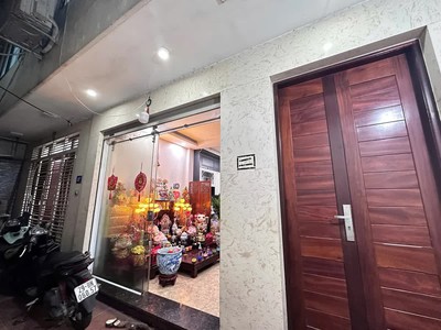 Bán nhà hồ đắc di 39m2, 6 tầng. mặt tiền 5.3m. giá 11 tỷ đống đa hà nội 3