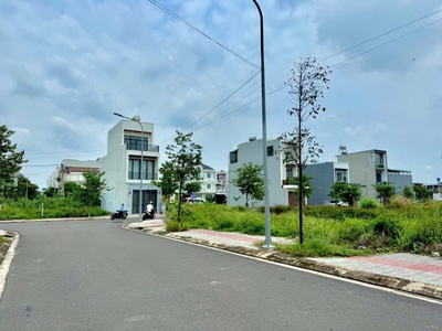 Siêu rẻ, bán lô kdc bửu long đẹp, không cột, cống, sổ sẵn chỉ 3,4 tỷ 0