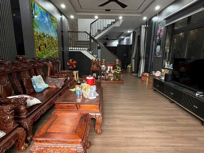 Bán biệt thự siêu sang ngay kdc tân phong, giá cực tốt, chỉ 10,5 tỷ 1