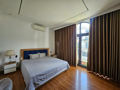 Cho thuê nguyên căn liền kề 5 phòng ngủ chỉ 27 triệu tại Vinhomes Marina 4