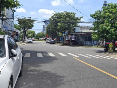 Nhà 2.5 tầng 100m2 ngang 5m   mặt tiền 10.5m   đắc địa kinh doanh 13 tỷ 4