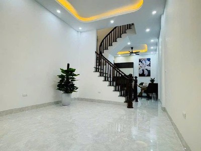 Bán nhà trường chinh   ngõ 5m - 50x4t   kinh doanh đỉnh   ô tô đỗ cửa 2