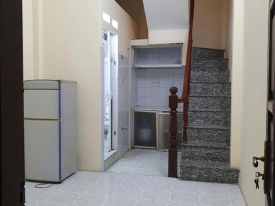 Cho thuê nhà nguyên căn giá rẻ phố chợ khâm thiên, đống đa, hà nội 3