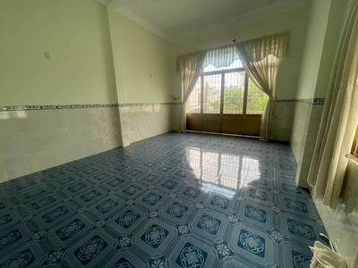 Bán nhà đường ô tô 4m đường lương thế vinh , phường phước long , thành phố nha trang  nhà 3 tầng 3 0