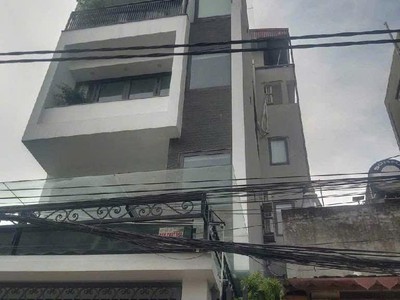 Gara ô tô   thang máy   nhà đẹp   văn phòng   tiện nghi đầy đủ   sát kđt khai sơn 4