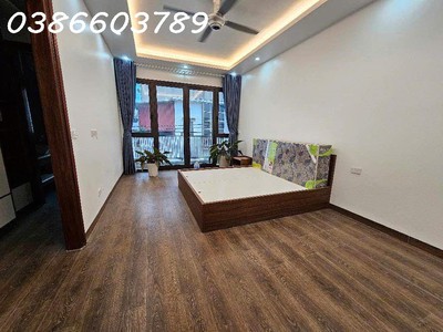 Gara ô tô   thang máy   nhà đẹp   văn phòng   tiện nghi đầy đủ   sát kđt khai sơn 2