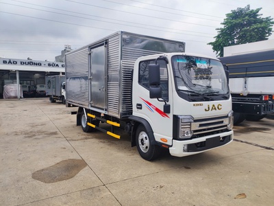 Xe sẵn giao ngay JAC N200 E5 Thùng Kín 0