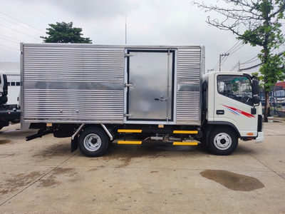 Xe sẵn giao ngay JAC N200 E5 Thùng Kín 1