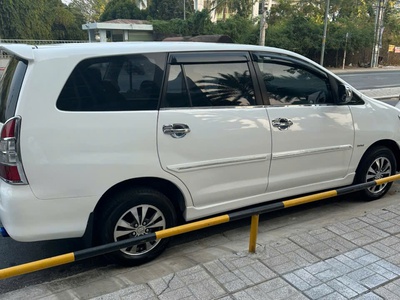 Chính chủ bán xe Innova 2015 - Bảng J 2
