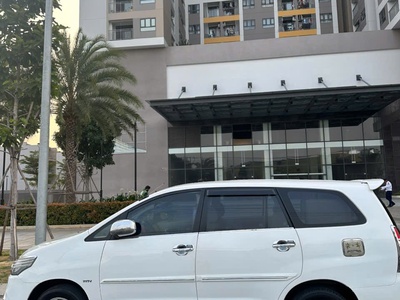 Chính chủ bán xe Innova 2015 - Bảng J 3