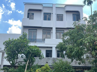 Duy nhất 1 căn nhà 3 tầng mơ ước với phong cách hiện đại tại Thiên Hương 1