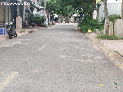 Bán đất thổ cư mặt tiền đường số 4, tttm vincom sa đéc, 68m2, giá 3.7 tỷ, sổ hồng. 2