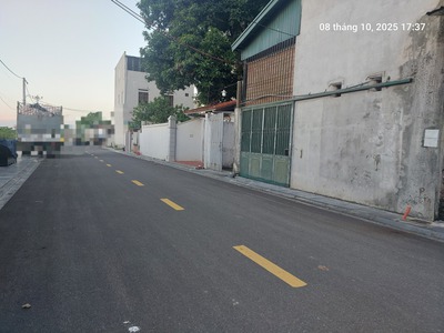 Bìa làng bắc hồng 90m2, mt7m, 7.65 tỷ, đông anh, ô tô tránh, lô góc, full thổ. 4