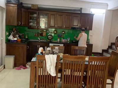 Hoa hậu hoàng đạo thành  100m 5 tầng mt 6m, nở hậu  ô trô tránh. nhỉnh 27 tỷ. 1