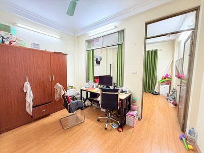 Bán nhà phố xốm 48m2, 6 tầng, thang máy, ô tô tránh, nhà mới ở ngay 3