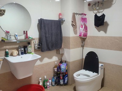 Bán nhà thanh lãm 49m2, 5 tầng, 2 mặt thoáng, kinh doanh nhỏ, ở ngay 4