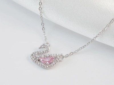 Ý Nghĩa Đặc Biệt Của Trang Sức Thiên Nga Trong Tình Yêu  0