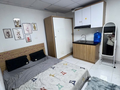 Cho thuê ccmn đẹp giá 3tr8 rẻ nhất thị trường ngõ 136 chùa láng, đống đa 1