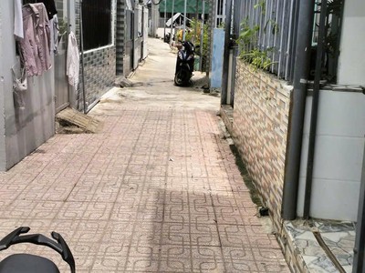 Nhà đẹp giá rẻ tại cồn dê, nha trang   1 trệt 1 lửng, ở ngay, gần chợ đầm 1
