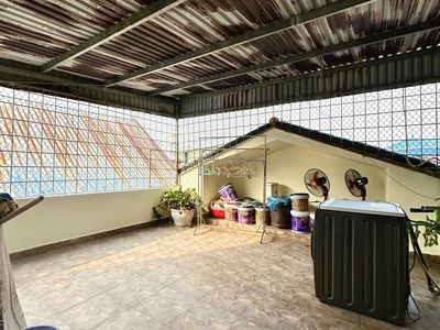 Cho thuê nhà khu phân lô Văn Cao, DT: 70m2, 4 p.ngủ. 1
