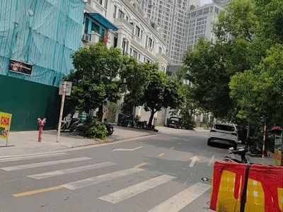 Bán nhà ngô thì sỹ - hà đông dt 34m x 5 tầng , giá 9.x tỷ. thang máy - ô tô tránh - ngõ thông 0