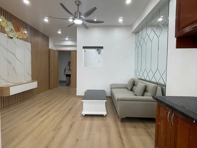 Chính chủ bán 2 ngủ 53m2 đầy đủ nội thất giá rẻ toà CT4 KĐT Xa La, Hà Đông 1