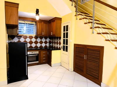 Cho thuê nhà ngõ 11 Tô Ngọc Vân   47m2 - 3 tầng   3PN   15 triệu/tháng 2