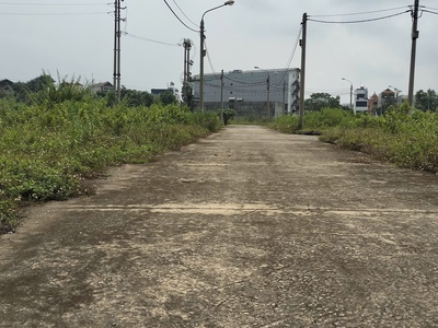 BÁN LÔ ĐẤT ĐẸP ĐỒNG TRẠNG ,100M2 ,Full thổ .Sẵn sổ công chứng trong ngày 1