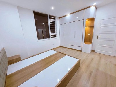 Bán gấp     căn hộ thuộc chung cư viglacera xuân phương - nhà 3 ngủ 2 vệ sinh, tất cả các phòng đều 2