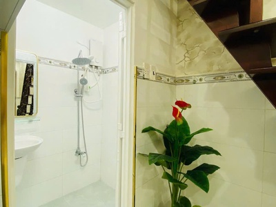 Nhà mới shr chỉ 2 tỷ xíu rất đẹp full nội thất kế bên Gò Vấp 4