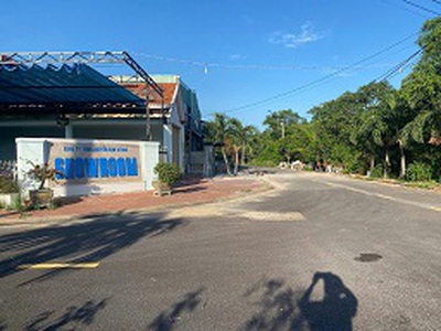 Chính chủ cho thuê nhà lô góc 300m    đường tôn thất tùng, an nhơn, bình định 0