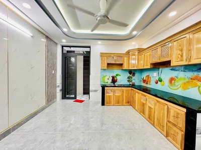 Bán nhà hẻm 8m trường chinh, phường 14, tân bình, 4x19m  4 tầng 2