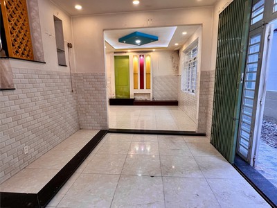 Cho thuê nhà nguyên căn đường nguyễn gia trí 8.8x 7.45 trệt lầu 4pn 2wc tiện cải tạo 22tr/tháng 2