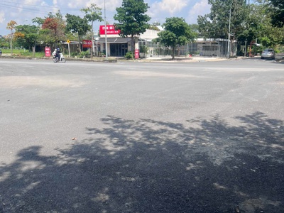 Khu dân cư phú xuân nhà phố view rạch đẹp 44tr/m2 2