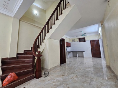 Chính chủ cho thuê nhà nguyên căn   ngõ 19 đặng vũ hỷ, việt hưng, long biên 15tr/tháng 0