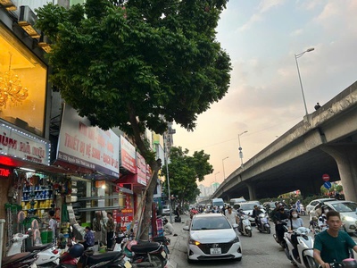 Bán nhà mặt phố nguyễn xiển thanh xuân, vỉa hè kinh doanh, dt42,5m 6t, nhỉnh 20 tỷ 0