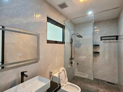 Nhà mới 6 tầng thang máy - trung tâm bồ đề long biên 3