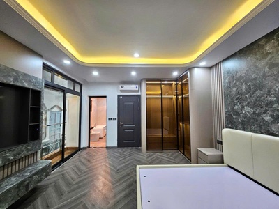 Nhà mới 6 tầng thang máy - trung tâm bồ đề long biên 1