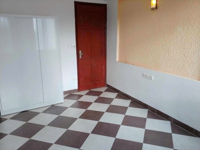 Bán nhà 5 tầng đẹp  khu long biên  gần ô tô đỗ, thu nhập 240tr/năm 3
