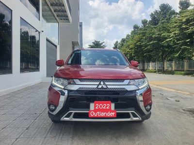 Mitsubishi Outlander 2.0 CVT 1