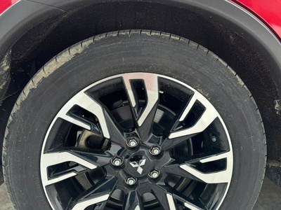 Mitsubishi Outlander 2.0 CVT 7
