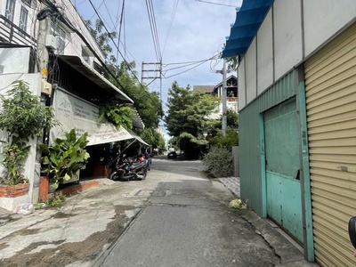 Bán nhà hẻm 6 m thông, 60 m2 Tây Thạnh, thông Lê Trọng Tấn, trường Chính, Tân Phú giáp Tân Bình. 2