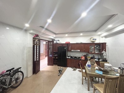 Bán nhà phú diễn, 33m2, 5 tầng mới đẹp, gần mặt phố, ngõ thông, giá 6,3 tỷ 1