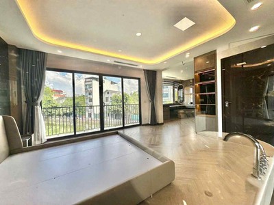 Siêu phẩm mặt hồ-vỉa hè-kinh doanh-ô tô chạy vòng quanh dt58m2 x8 tầng-thang máy-ful nội thất 4