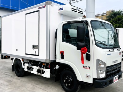 Isuzu qkr 230 tải 1.9 tấn thùng đông lạnh dài 3.6m trả trước từ 250tr nhận xe tải isuzu 0