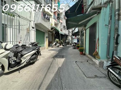 Bán nhà cách mạng tháng 8  - p10 - khu vip hiếm q3 - dt 43m2- hẻm 5.2m ô tô thông - 43m2. mt 158 0