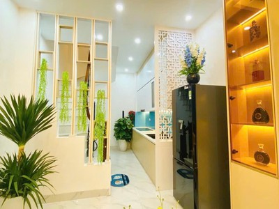 Bán nhà phố xốm 48m2, 5 tầng, lô góc, ô tô tránh, nhà mới đẹp ở ngay 0